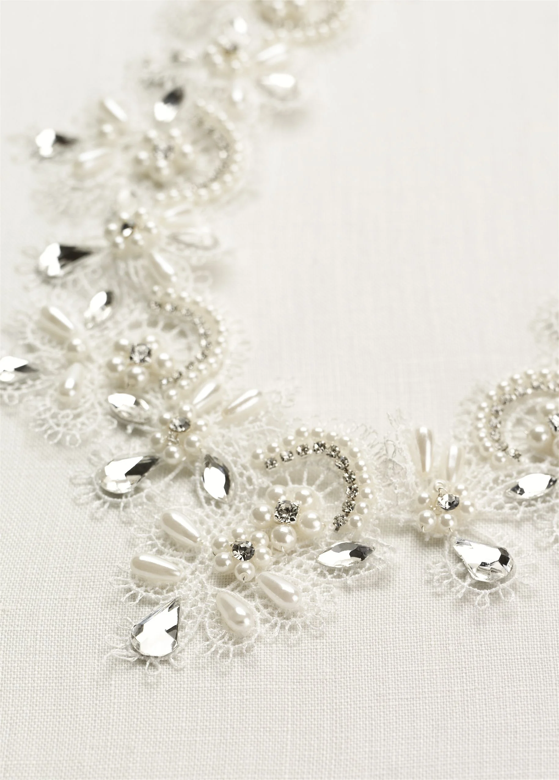 Pearl and Crystal Lace Necklace