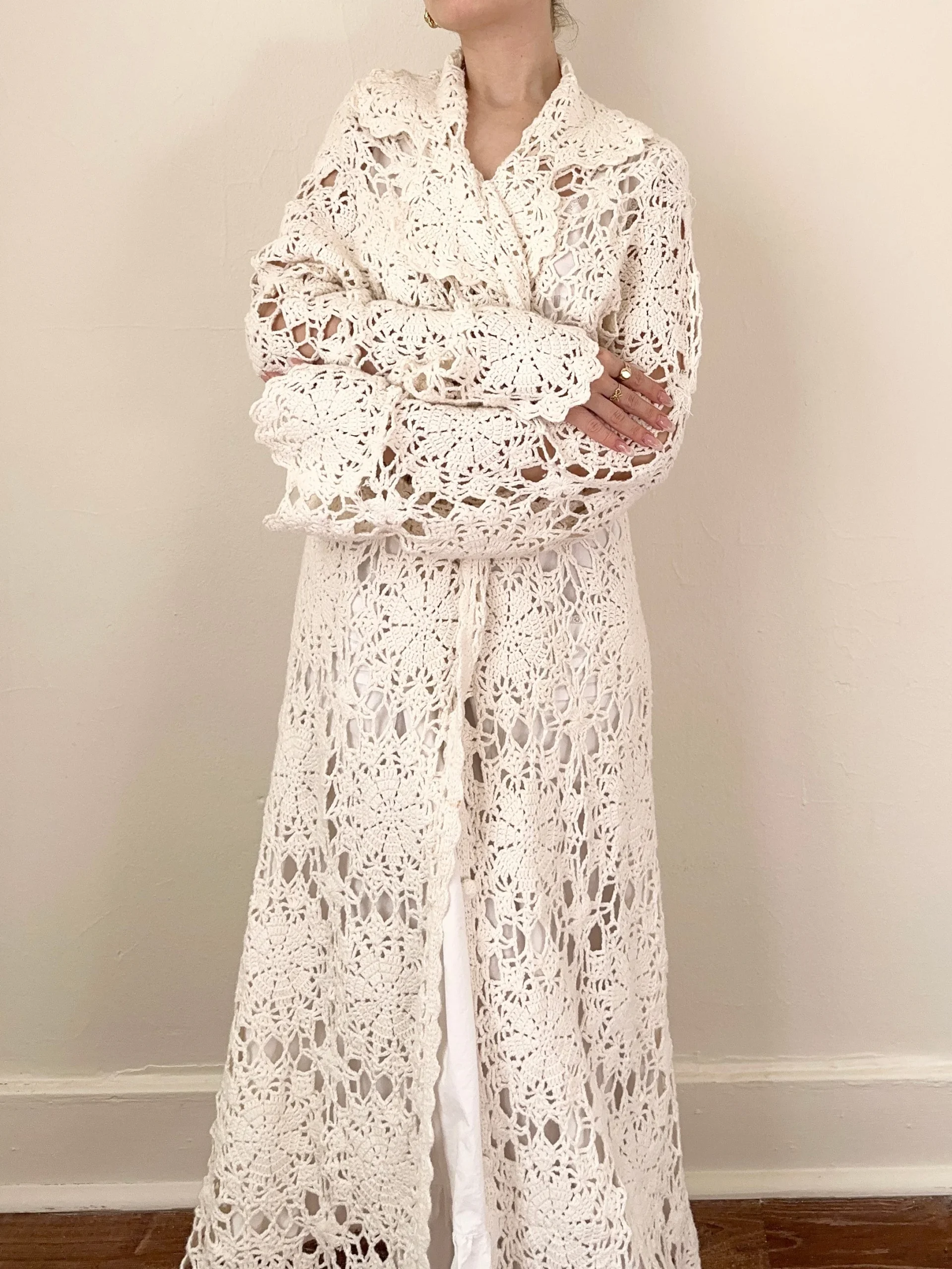 Peter Pan Collar Belle Sleeve 70s Boho Inspired Crochet Medallion Duster Cardigan (L)