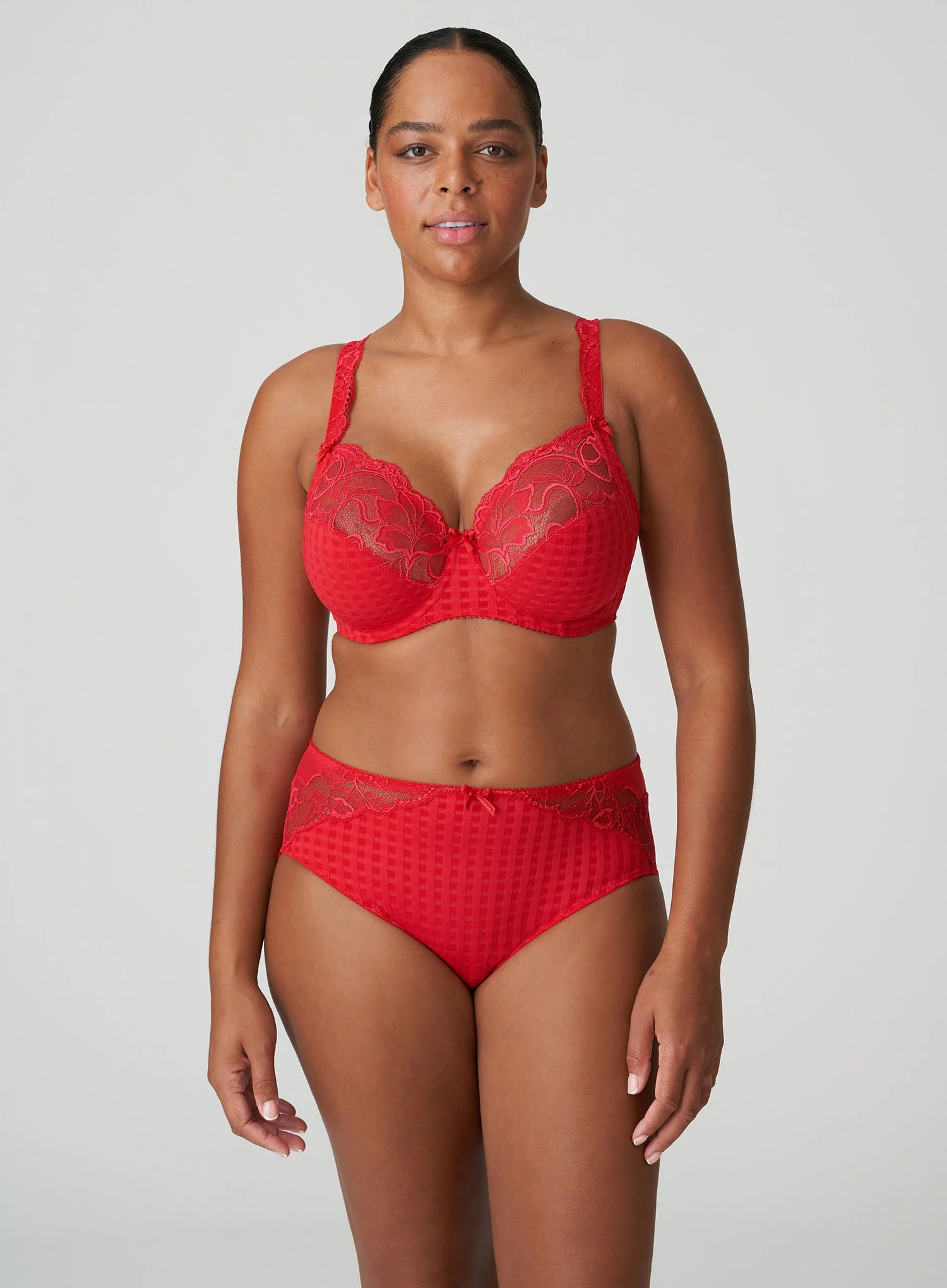 PrimaDonna: Madison Deep Brief Scarlet