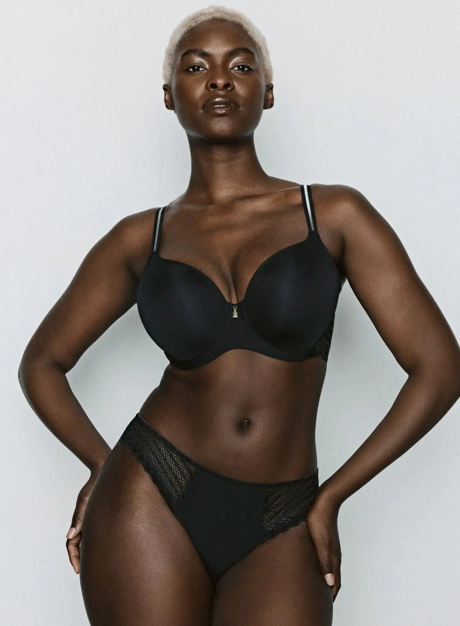 Primadonna Twist: Twist Side Padded Heart Shape Bra Charcoal