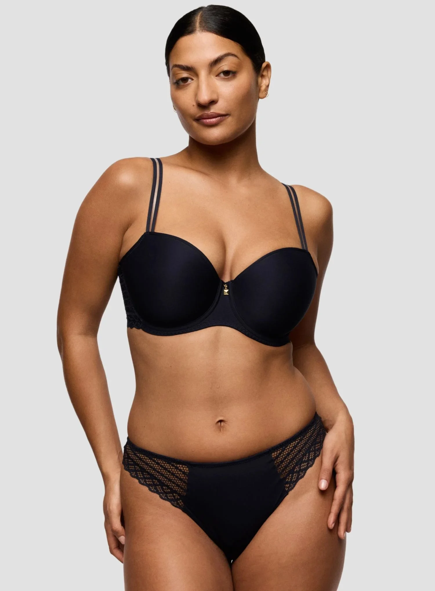 Primadonna Twist: Twist Side Thong Charcoal