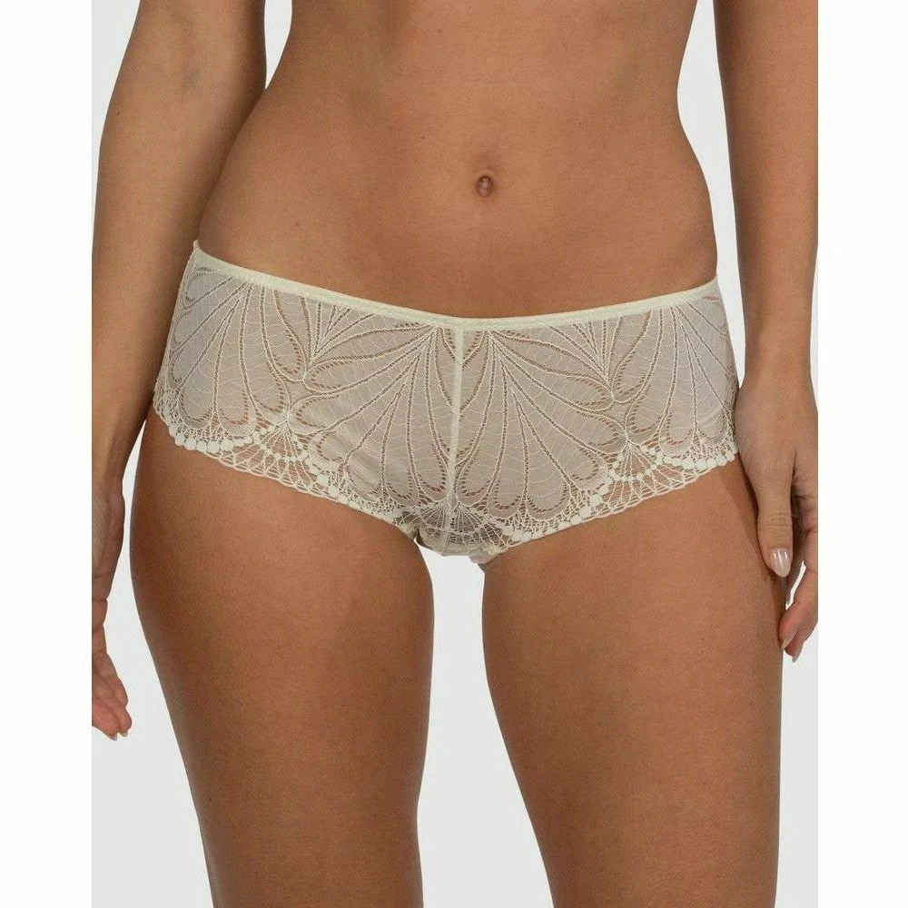 Refined Glamour Shorty