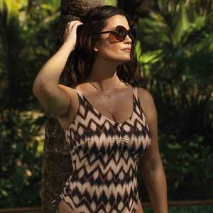 Sabana V-neck Swimsuit With Adjustable Leg