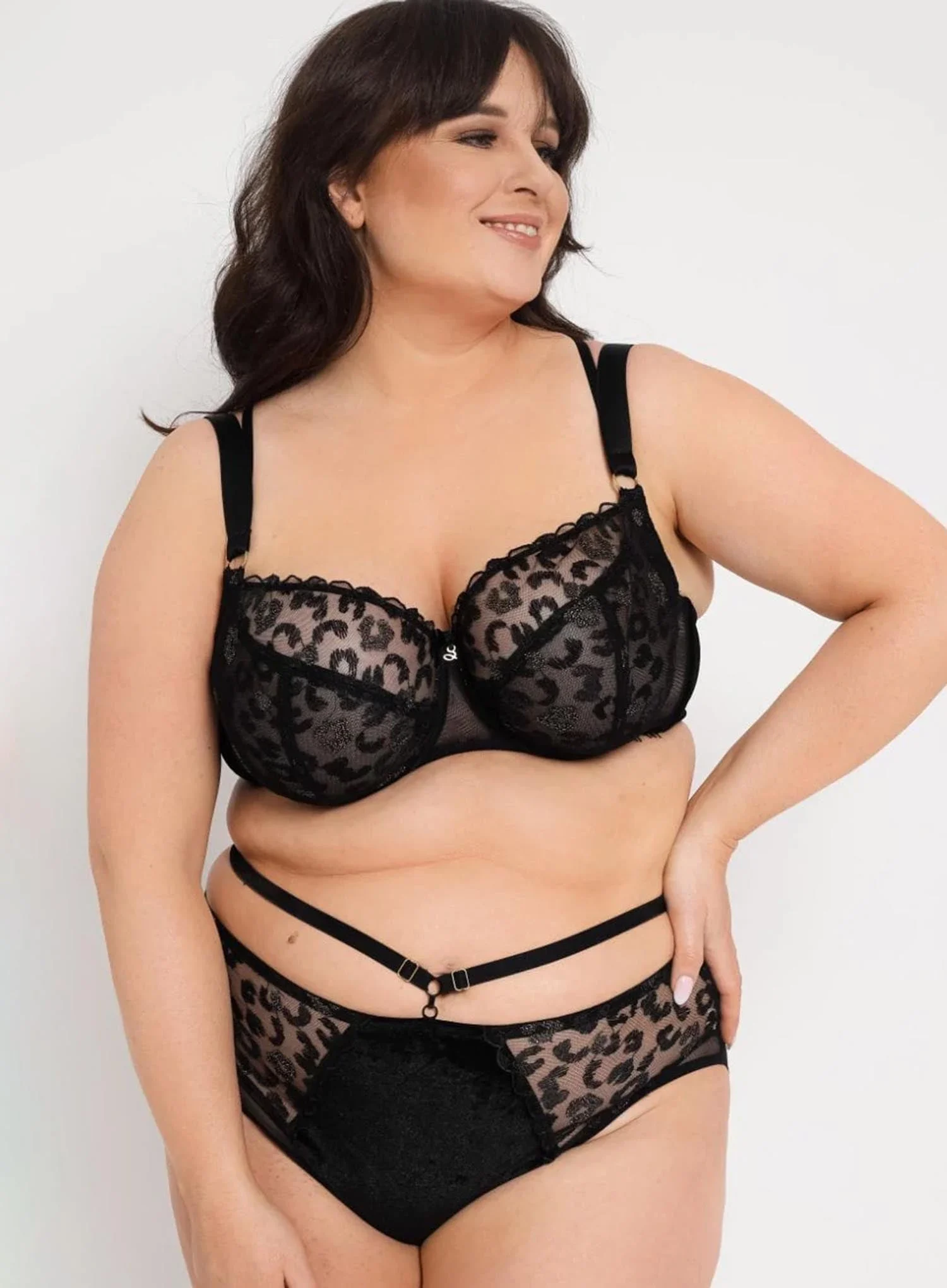 Samanta Lingerie: Zora Soft Full Cup Bra Onyx