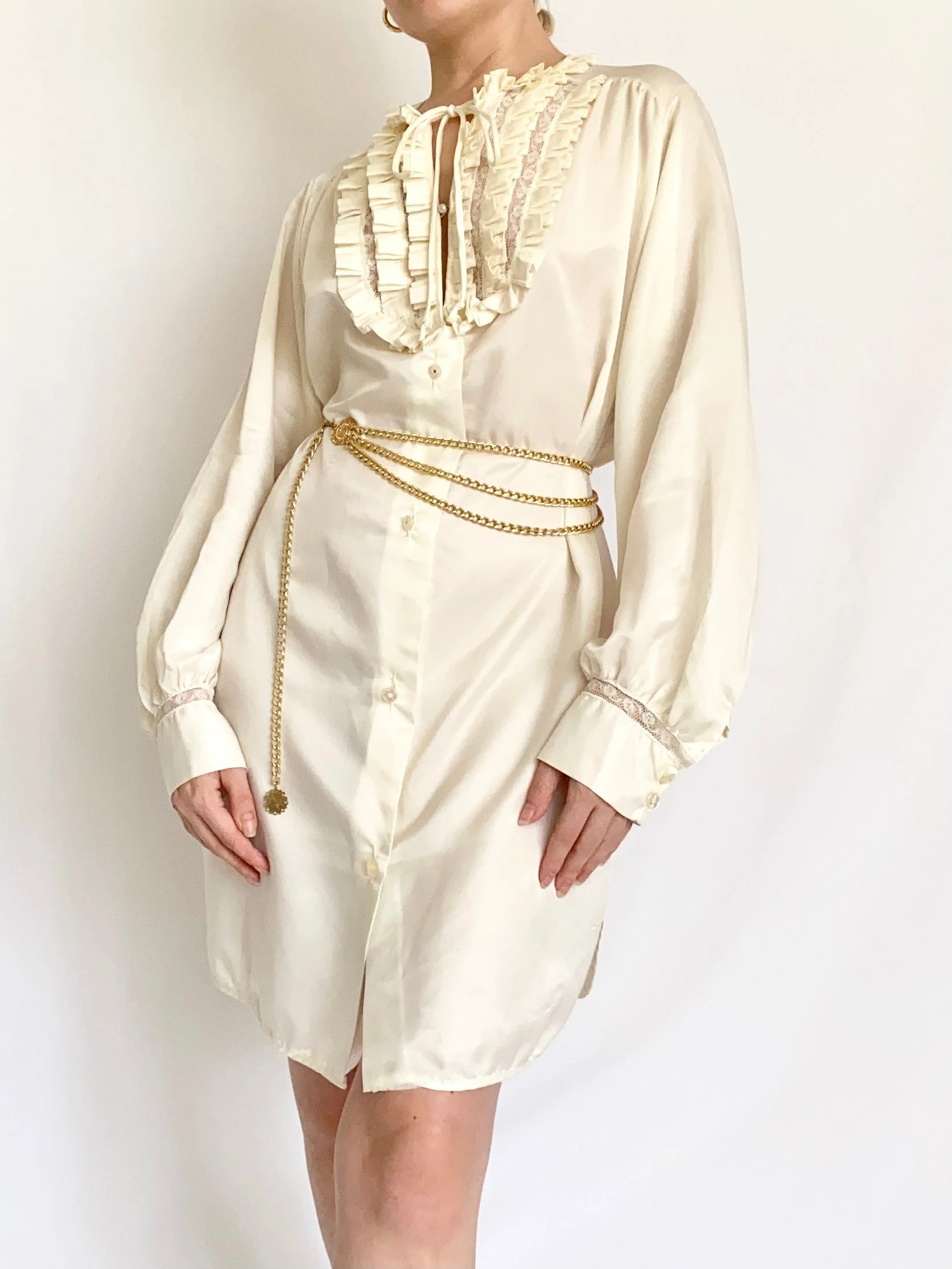 Satin De Lyse Victorian Style 1950s Cream Nightgown (S-L)