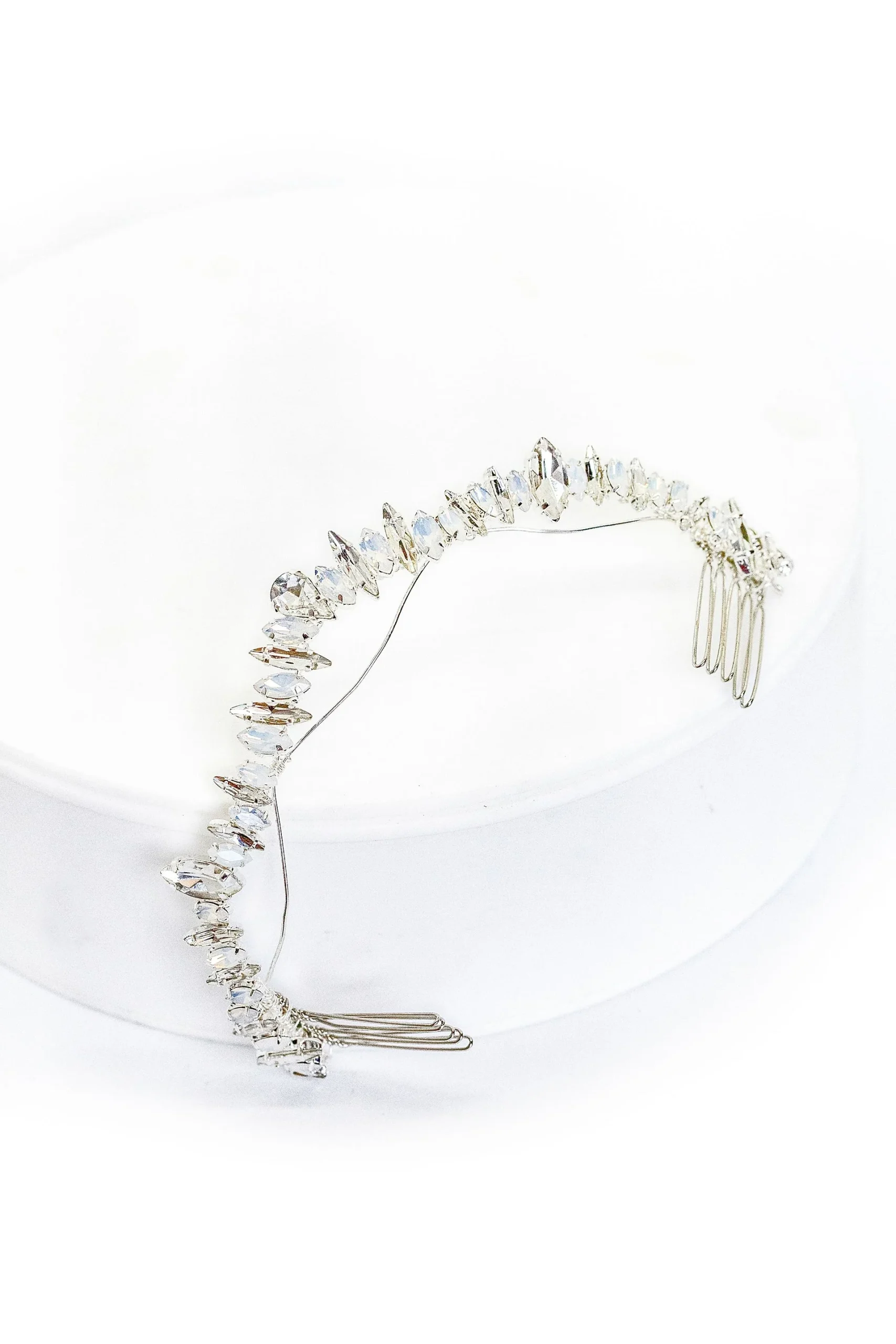 Scattered Crystal Halo Comb