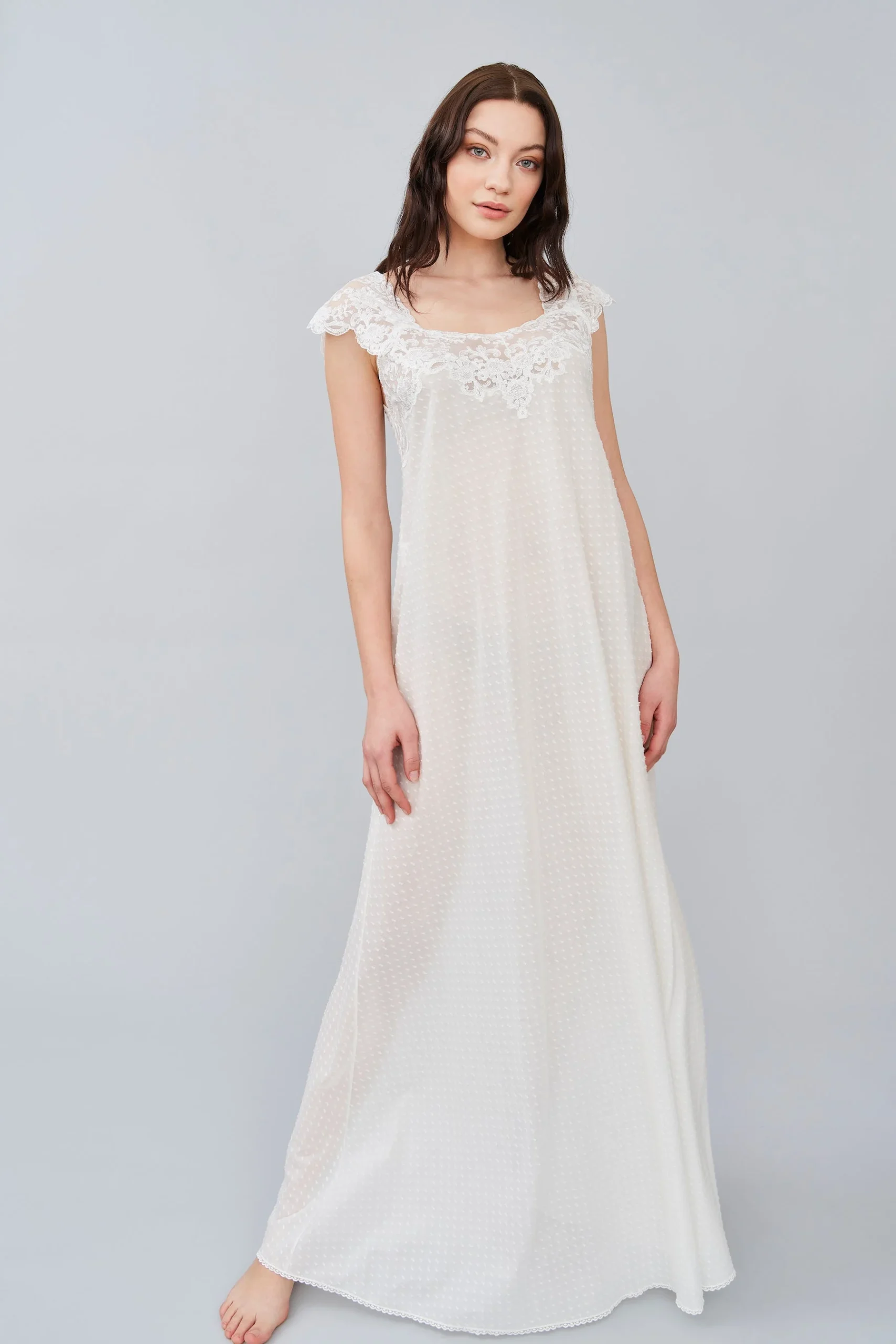 Scilla - Plumetis Cotton Nightgown