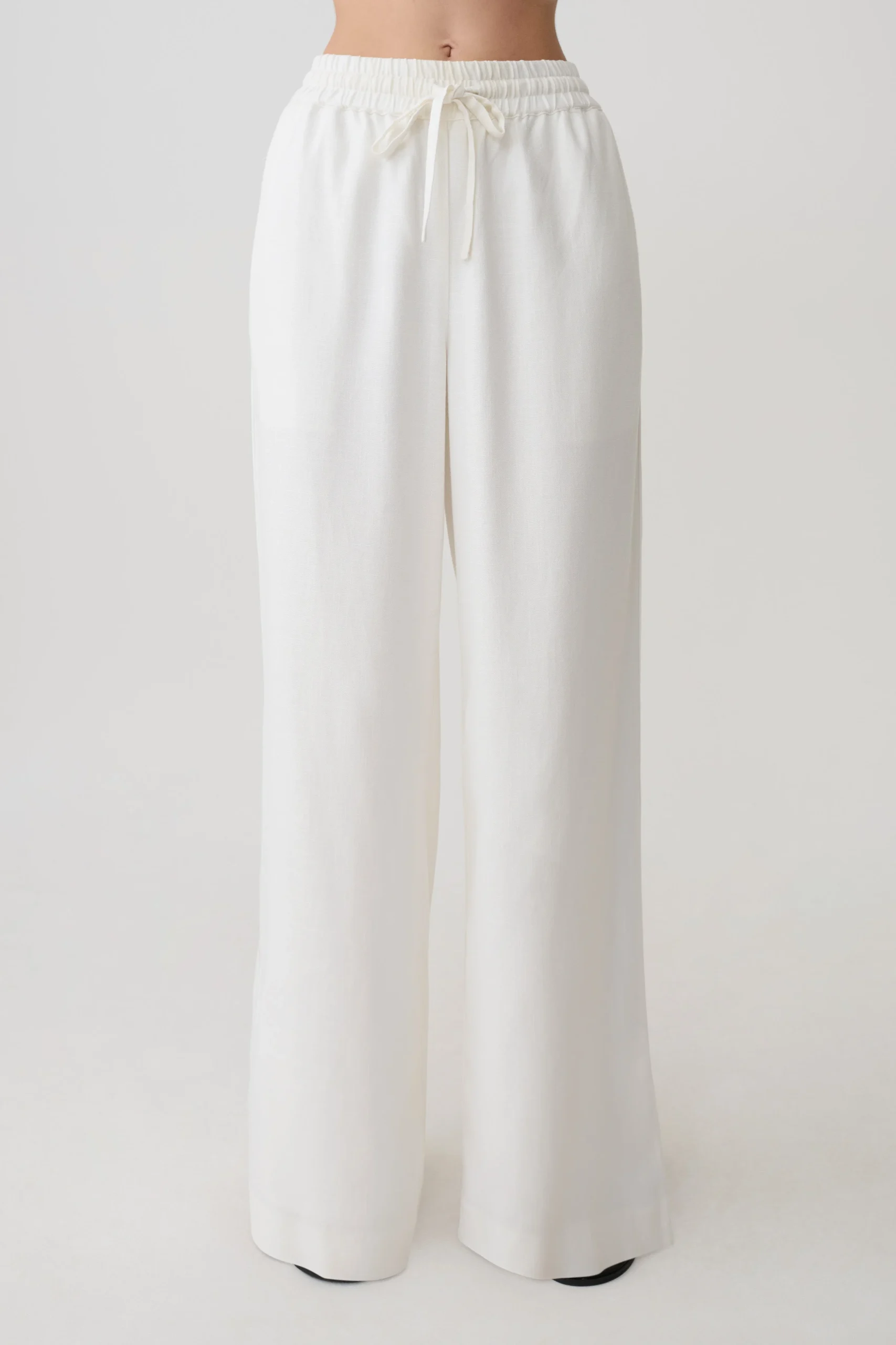 SelenaLinen Straight Leg Pant - White