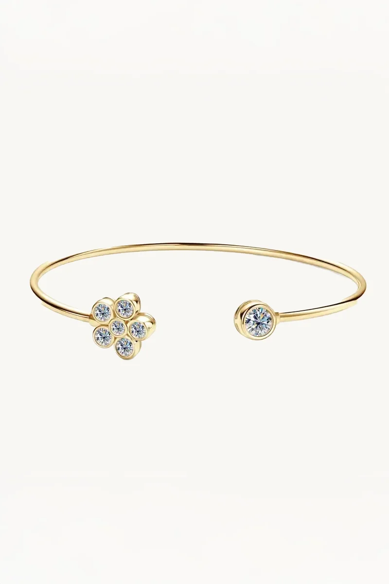Seraphine Moissanite Bangle