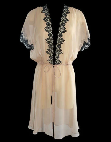 Silk & LaceShort Sleeved Robe