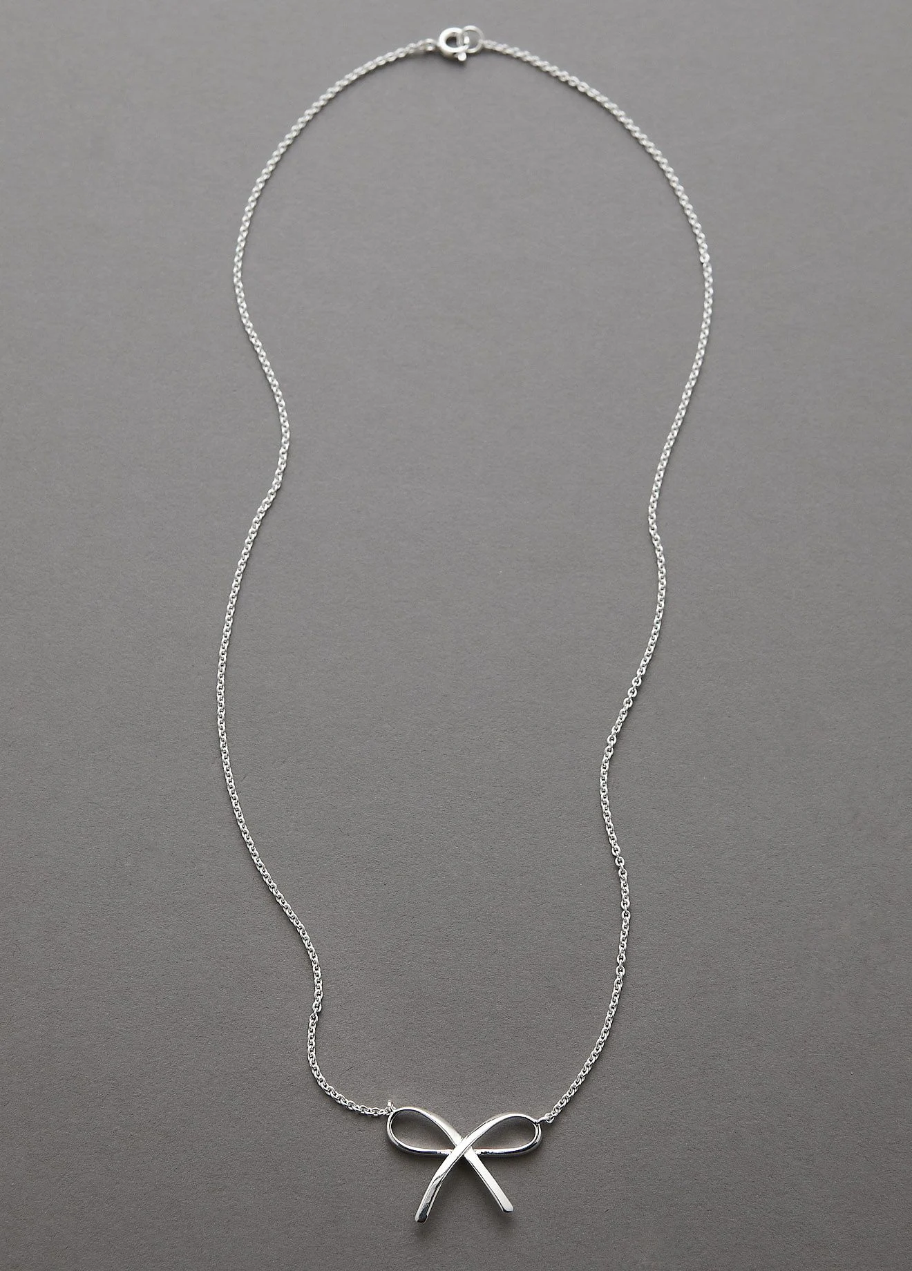 Sliver Bow Necklace