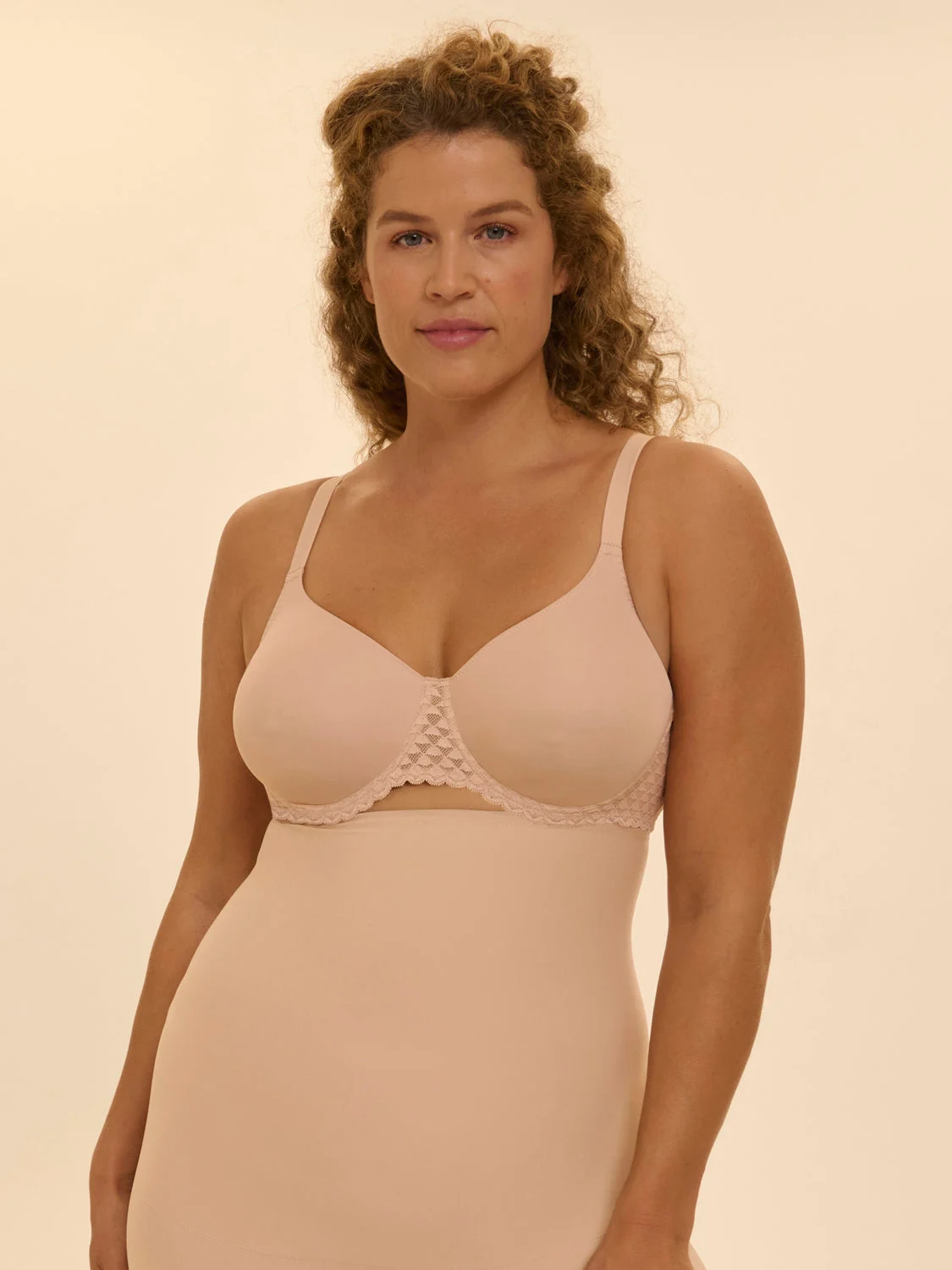 Subtile Rigid Seamless Bra - Peau RoseRegular price
