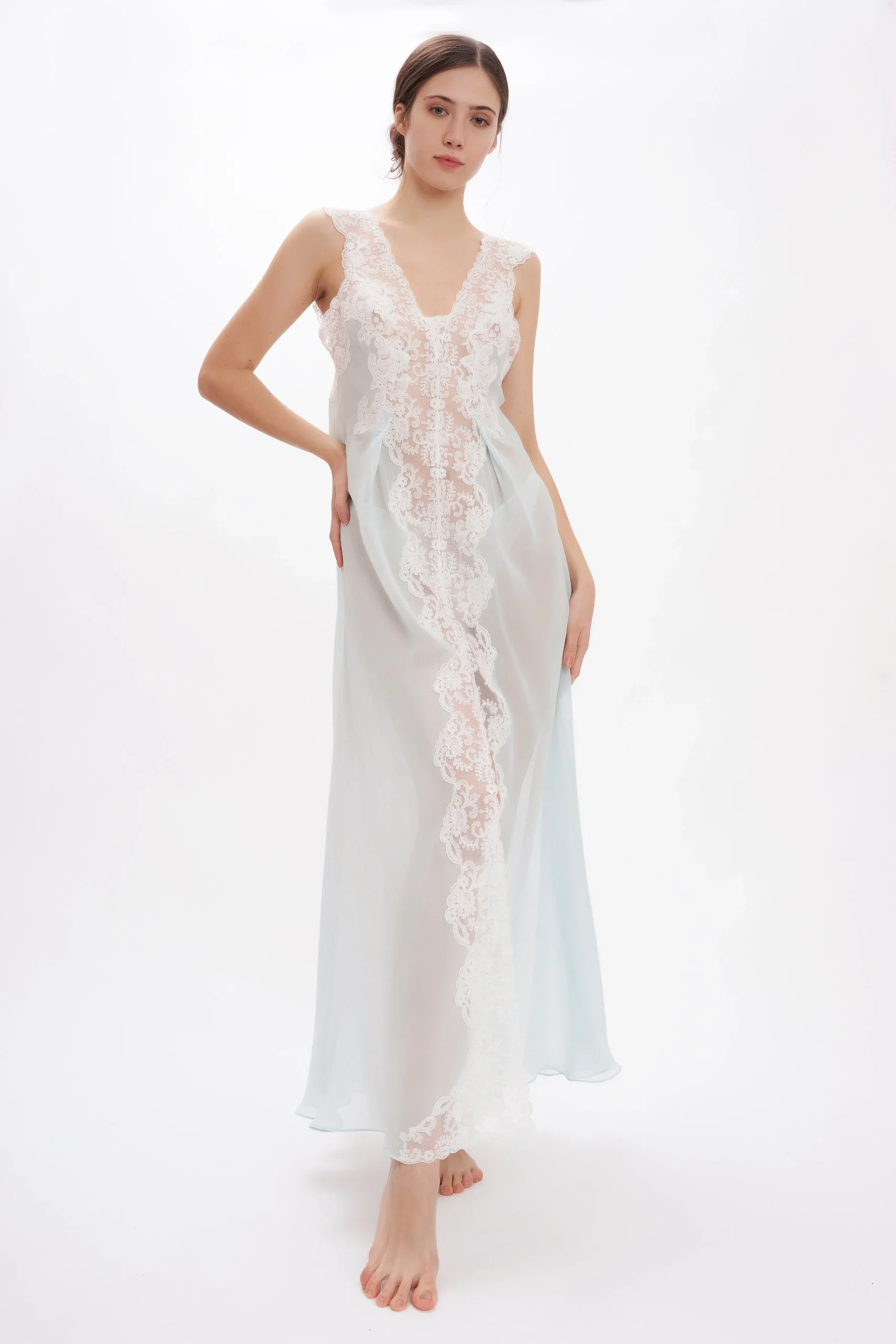 Thalia the Flourishing Nightgown
