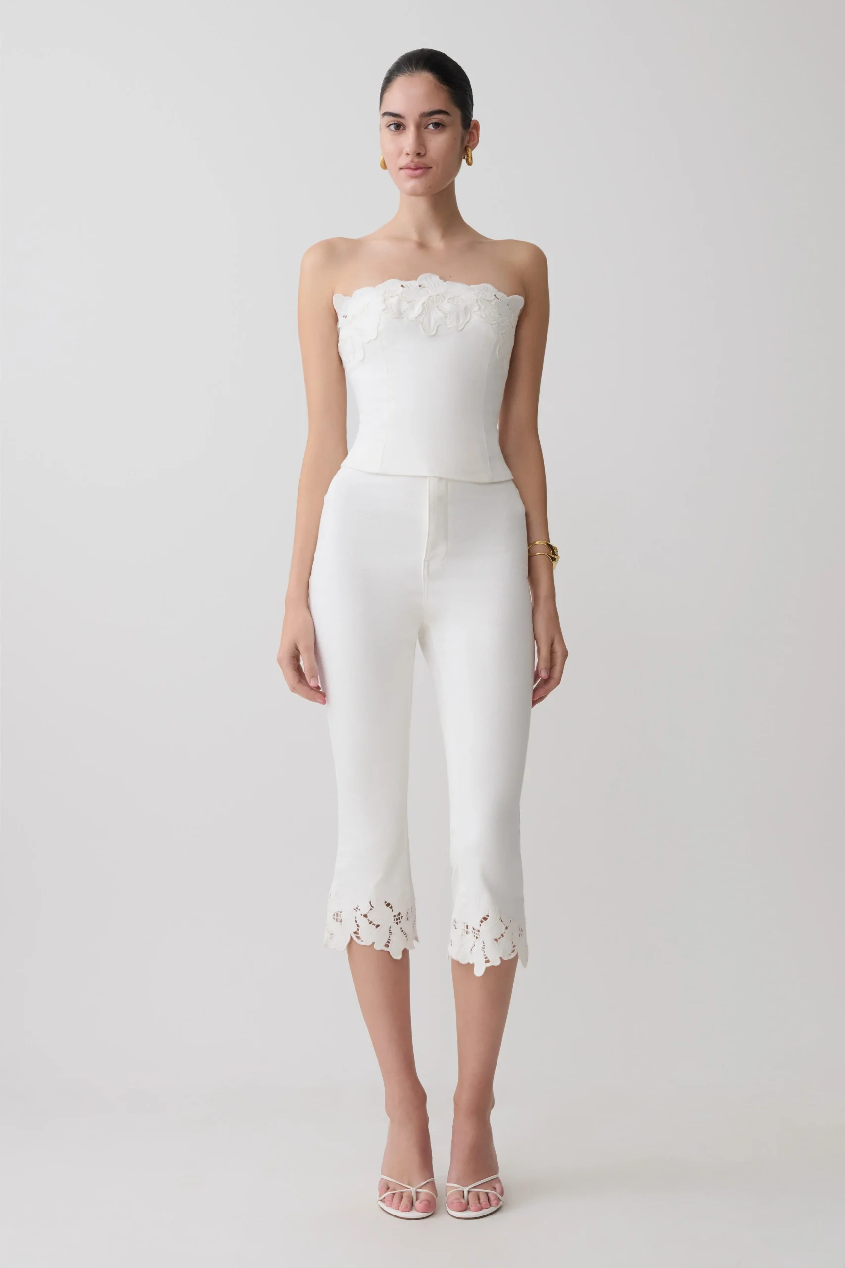 TillieFlower Embroidery Denim Capris - White