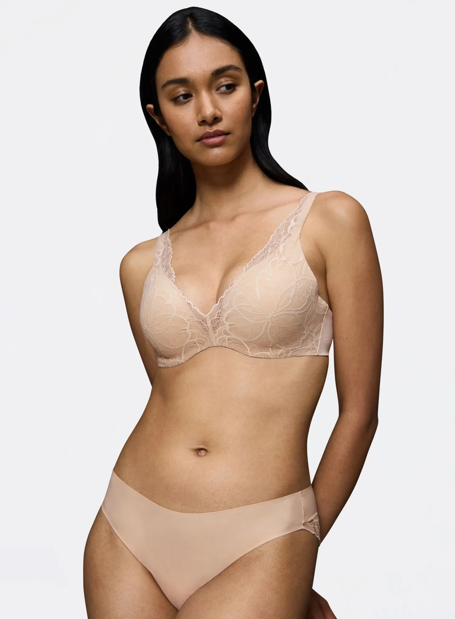 Triumph: Body Make Up Illusion Lace Padded Bra Nude Beige
