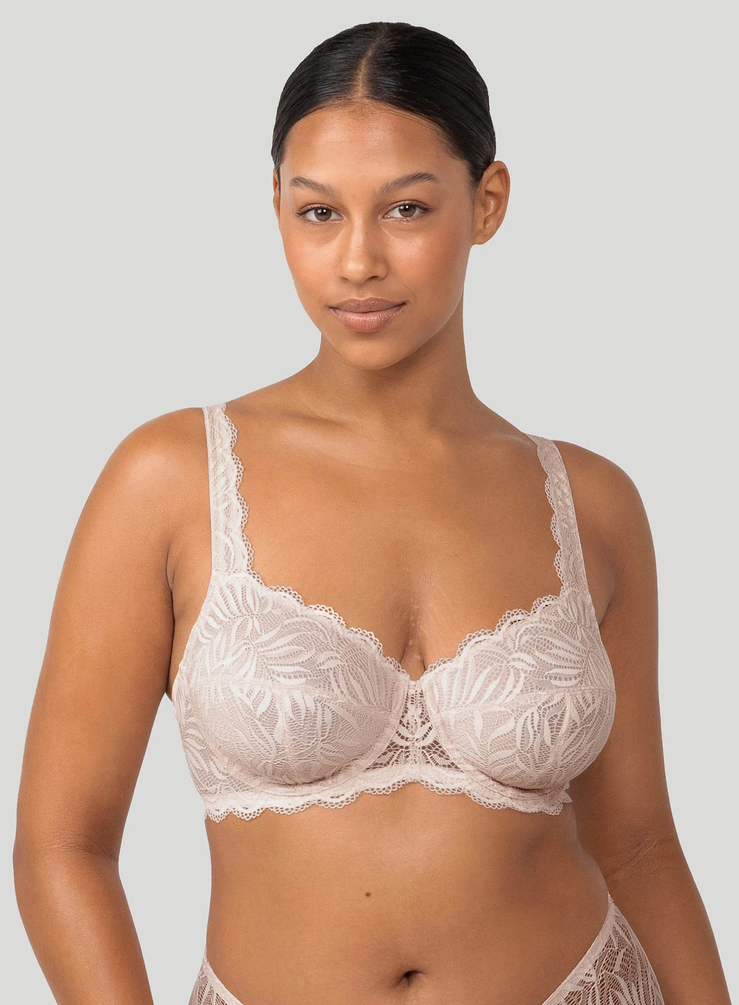 Triumph: Essential Lace Balconette Bra W Nude Pink