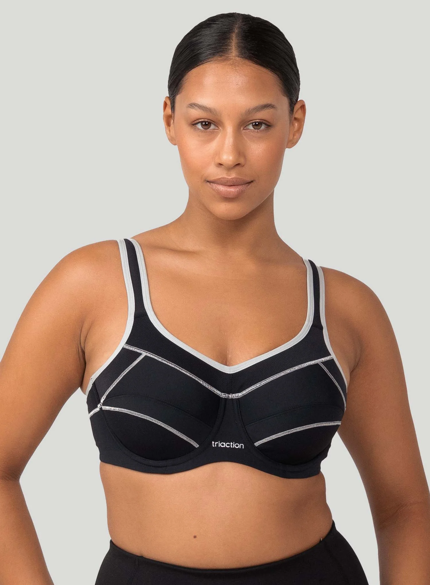 Triumph: Triaction Performance Sports Bra W Black Silver