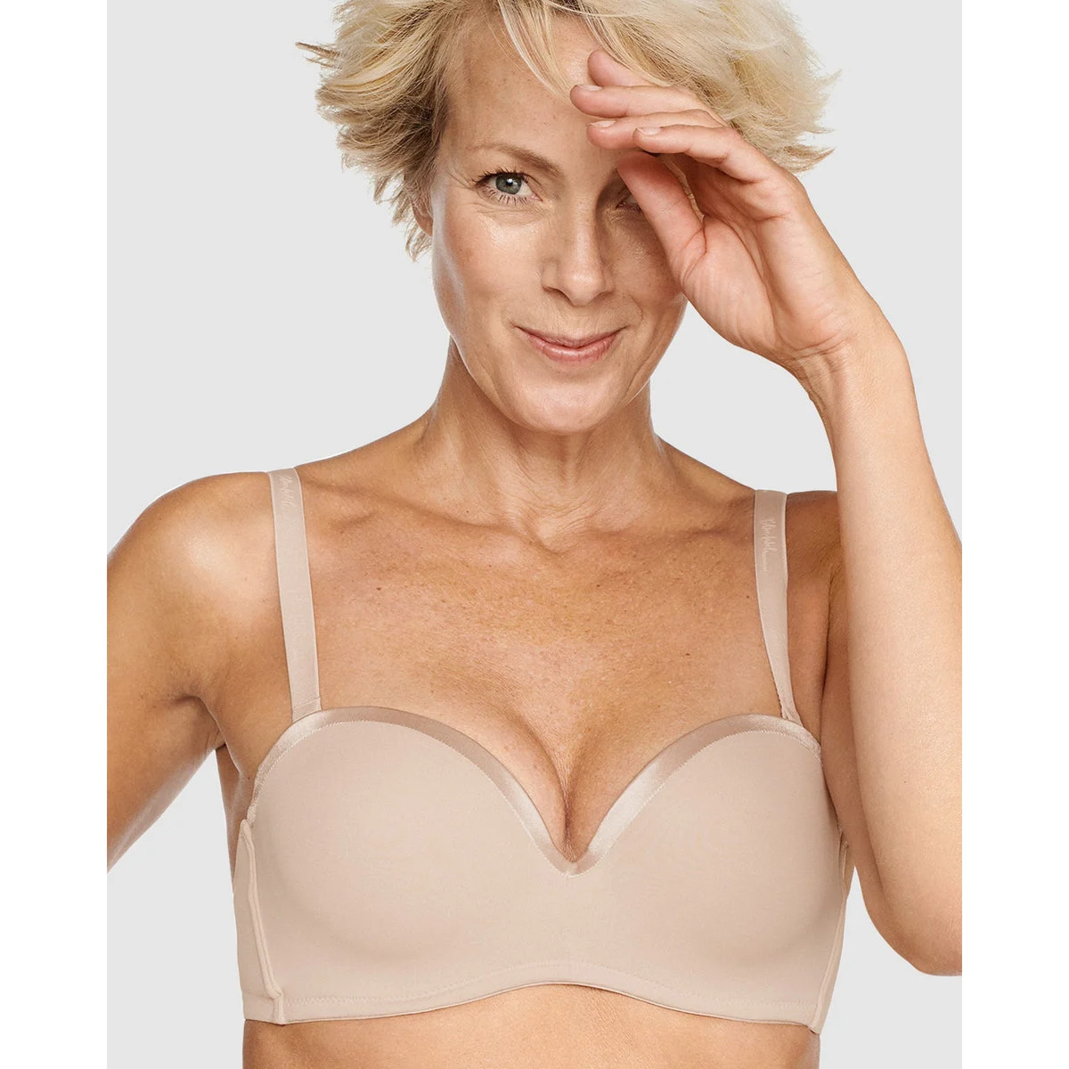Underwired Seamless Convertible-to-Strapless Bra