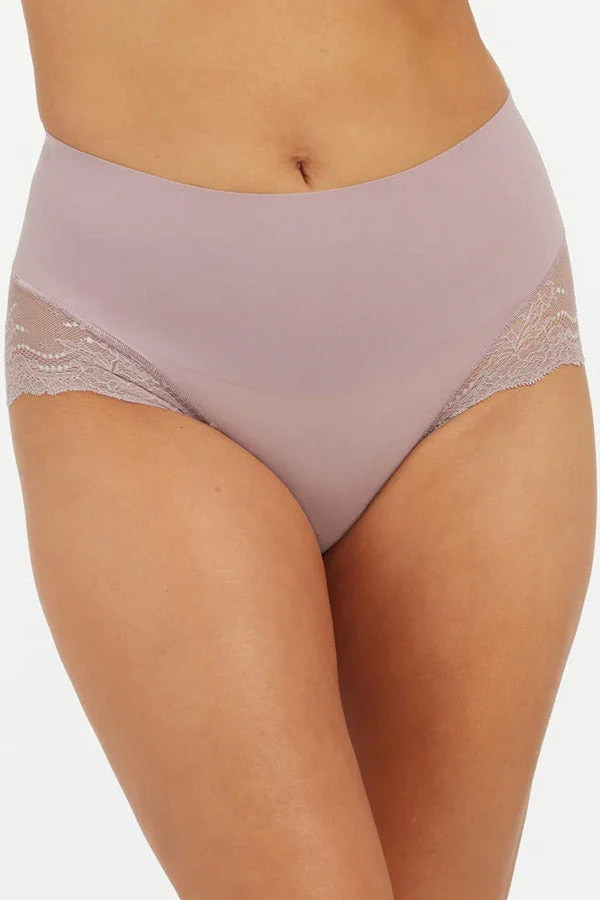Undietectable Lace Hi-Hipster