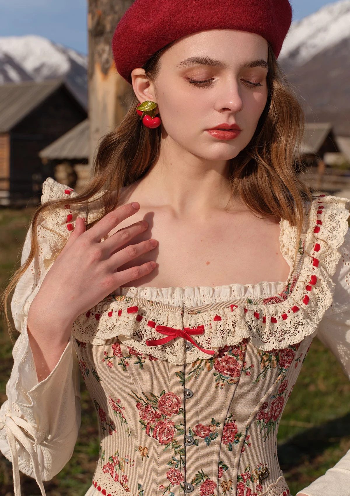 （US Exclusive）Rosey Christmas Cottage Corset
