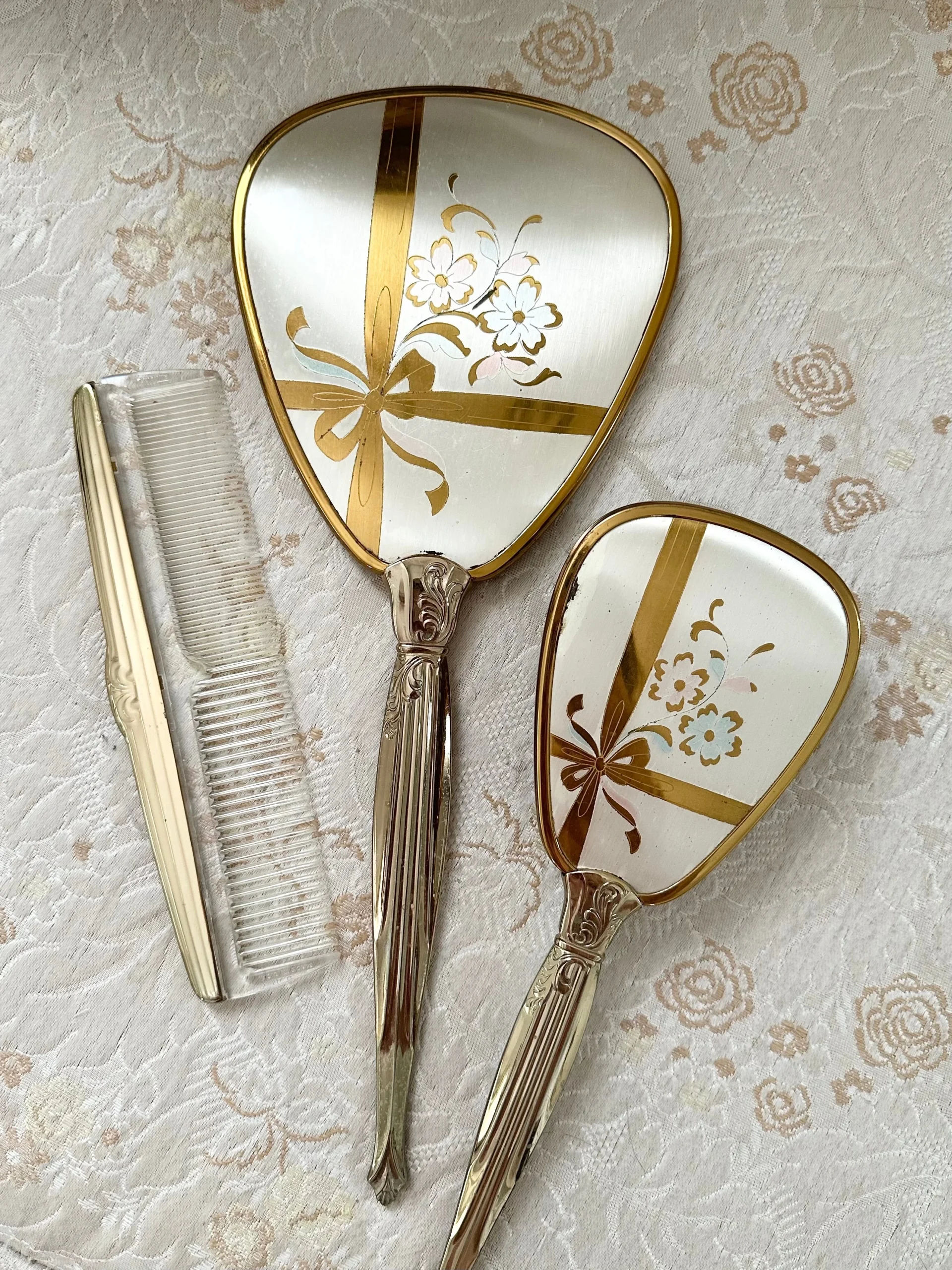 Vintage Antique Victorian Style Brass Bows Matching Vanity Set