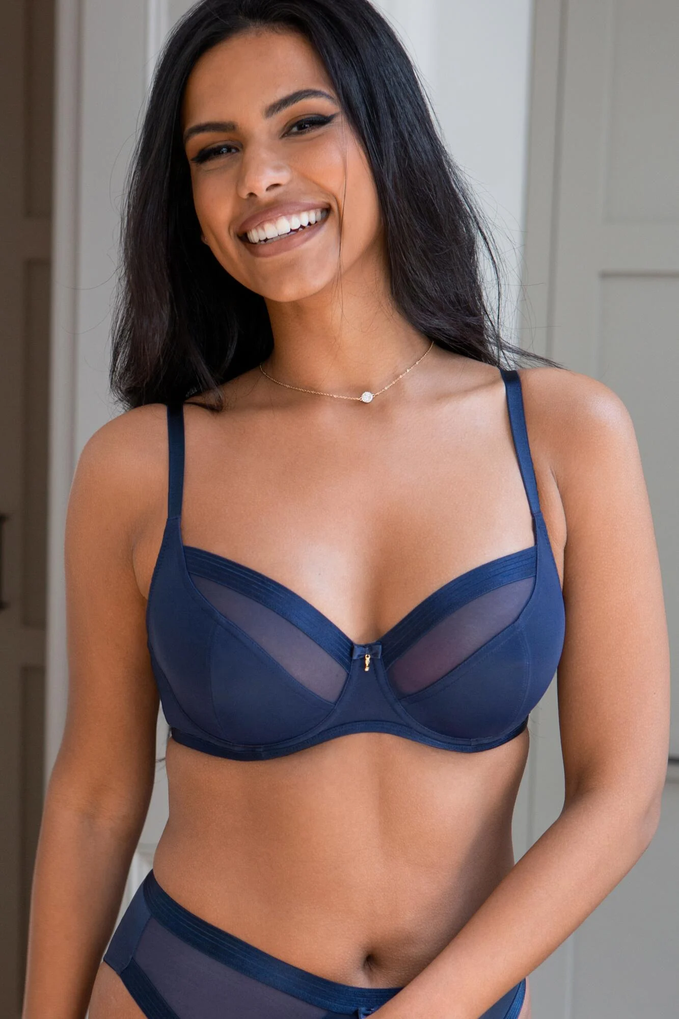 Viva Luxe Underwired Bra D-M - Navy