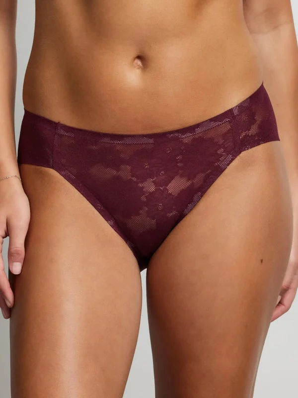 Weightless Hi-Cut Brief
