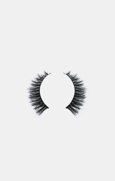 Yazmae Cosmetics Dubai 3D Faux Mink Vegan Eyelashes